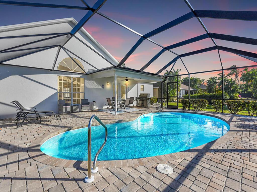 Sunset Point, Cape Coral