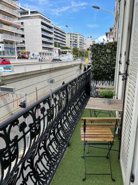 Cannes - Forville- 6 personnes - 2