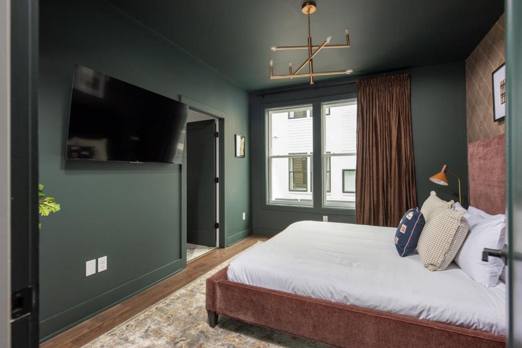 Ivy at The Lucy by Stay Local Nashville, Nashville