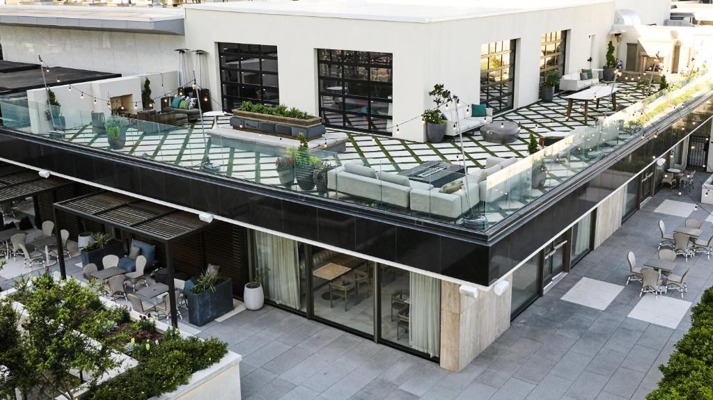 トンプソン ダラス バイ ハイアット (Thompson Dallas By Hyatt) バルコニー/テラス