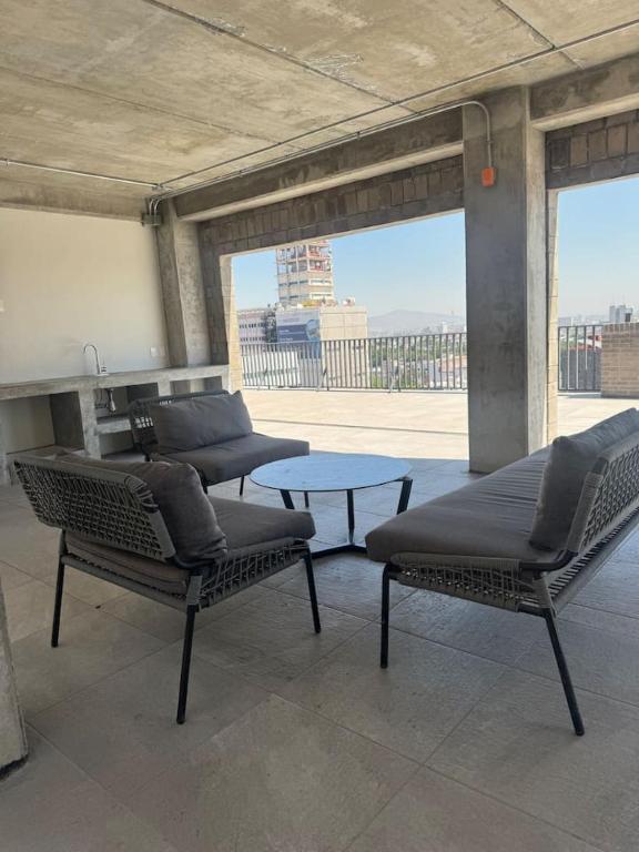 Modern apt in Col Americana - 3