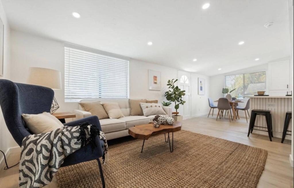 Solana Stay, Eden Gardens