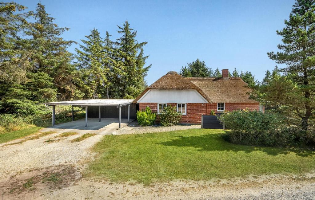 Awesome Home In Blåvand With Sauna, Blåvand