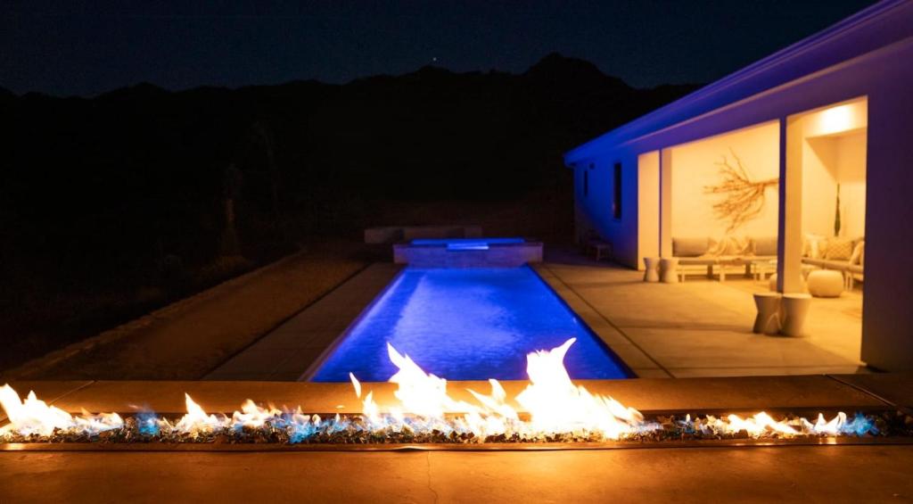 Desert Serenity Gateway To Joshua Tree, Joshua Tree