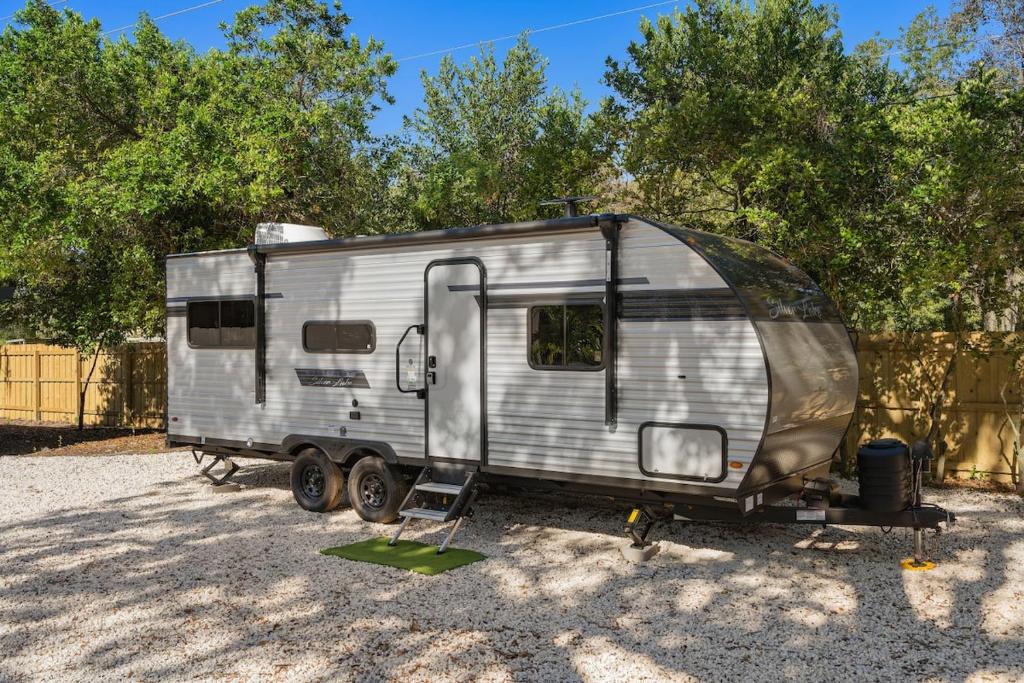 New Listing RV in Mount Dora 45 Mins from Disney, Mount Dora