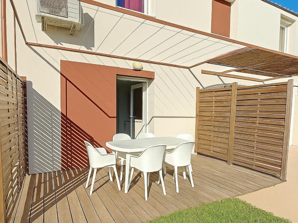 Pavillon lumineux climatisé – Résidence avec piscine - FR-1-732-4 - 1