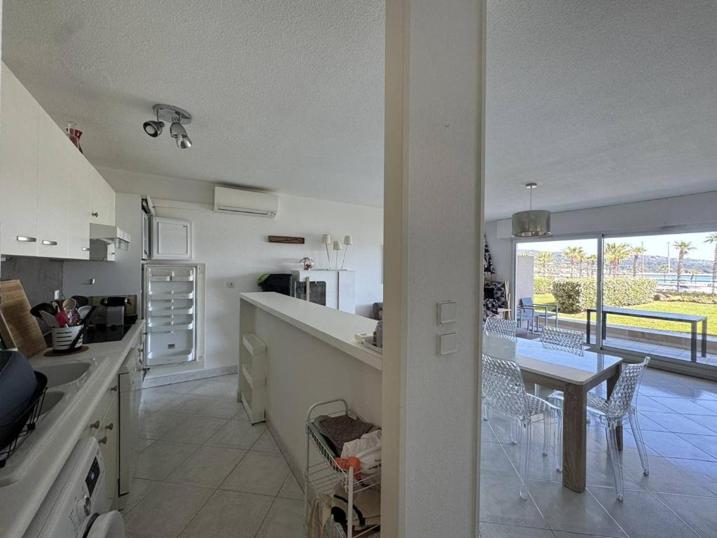 Appartement avec grande terrasse et garage à Cavalaire-sur-Mer - FR-1-100-355 - 5