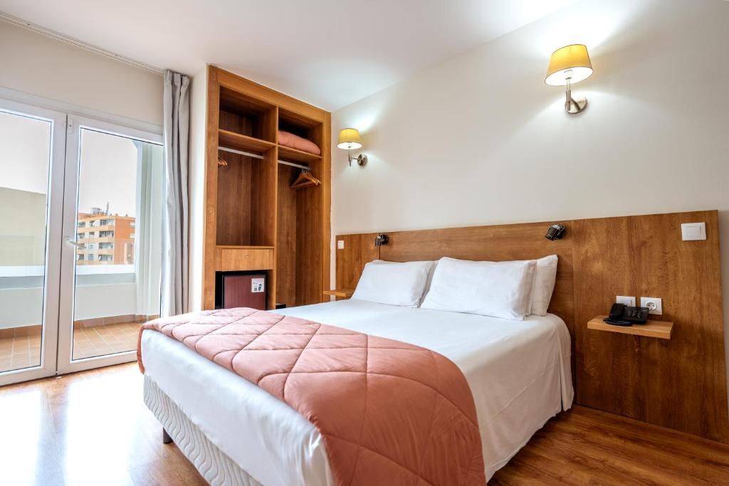 Nura Santa Ponsa & Spa — Hotel rooms in Santa Ponca, Balearic Islands
