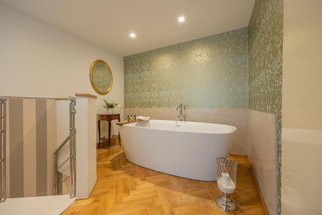 Palazzo Monga Boutique Guesthouse