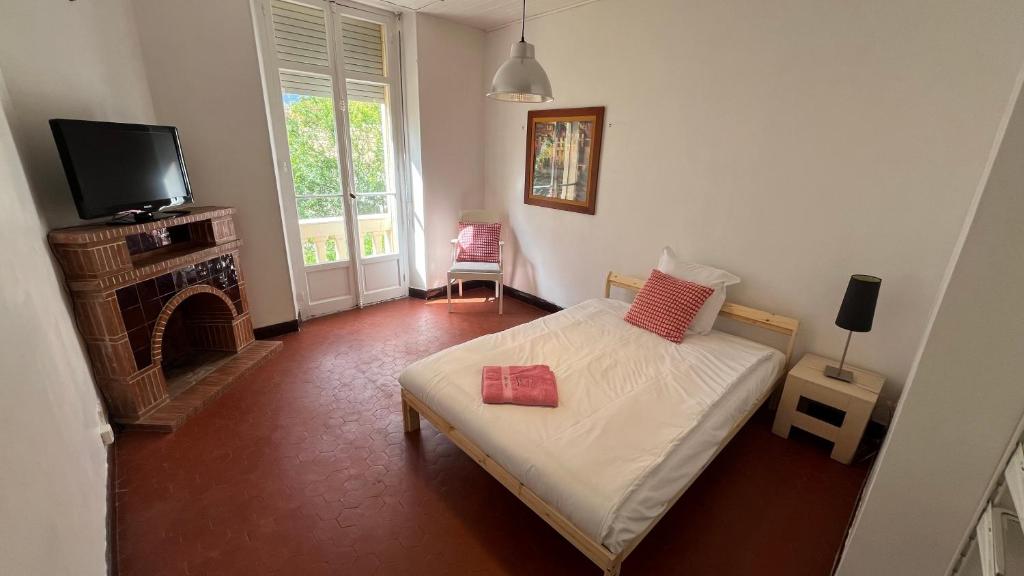 Cannes Center, minutes walk from the Palais des festivals, Beaches, La Croisette and Rue d'Antibes - 5