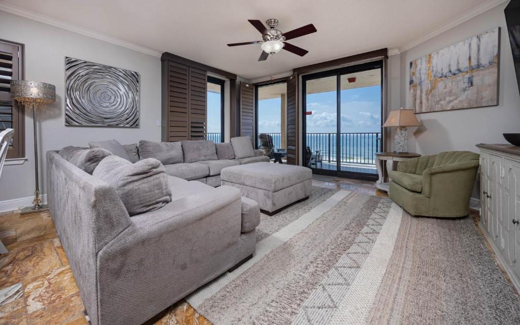 Phoenix X 617 condo, Orange Beach
