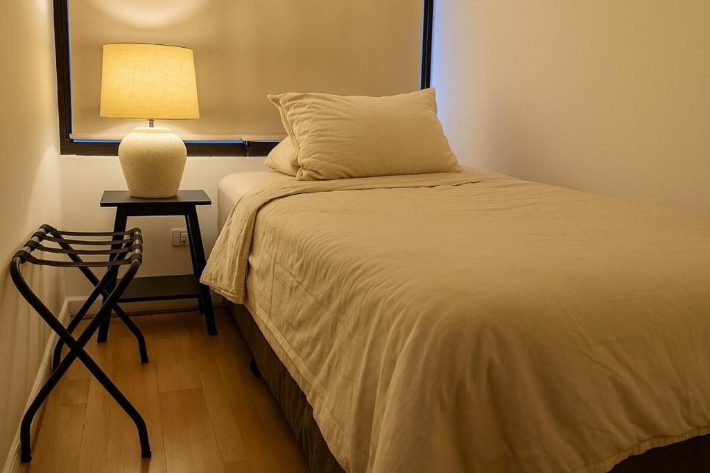 Steps to Costanera Center & Metro - 2