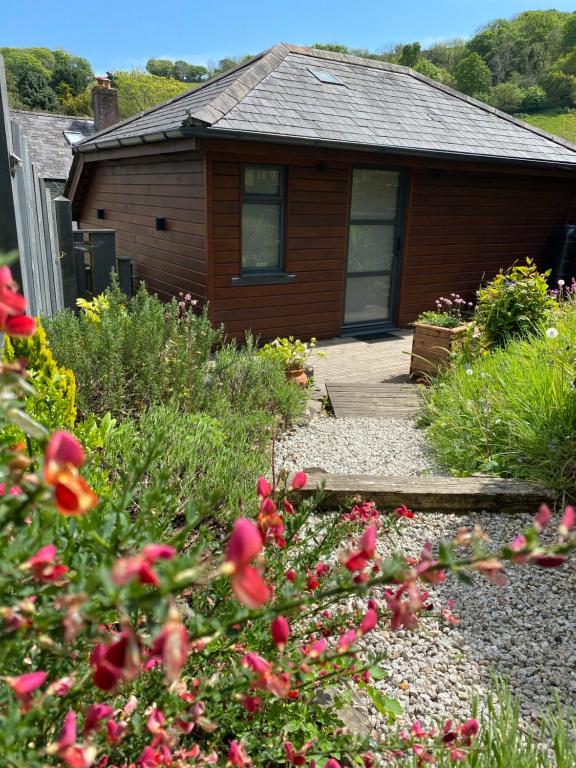 Cedar Lodge, Torpoint