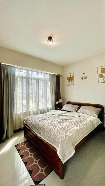 BGC Venice Grand Canal Staycation, Manila