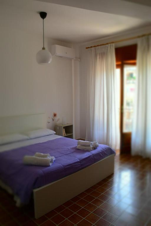 Xenia Milazzo, Milazzo