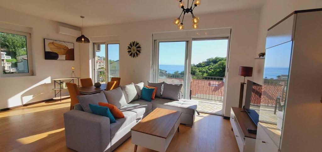 Inspired by Nature, Podličak