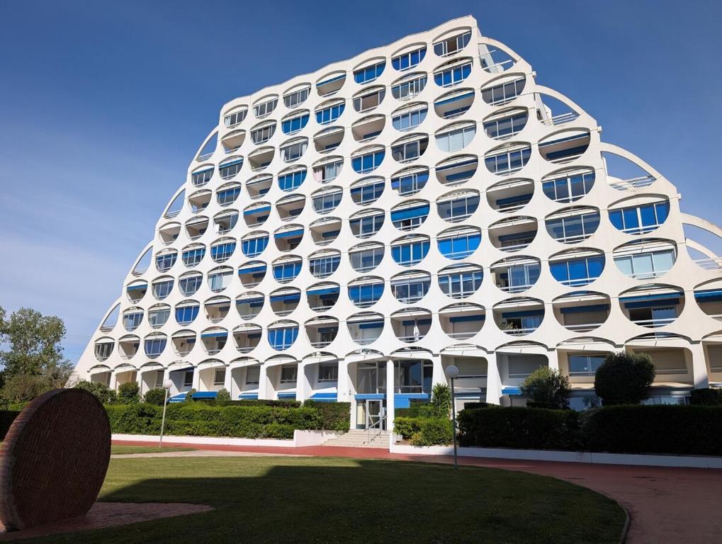Centre ville, studio vue port, avec parking privé - 2