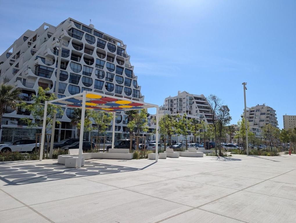 Centre ville, studio vue port, avec parking privé - 3
