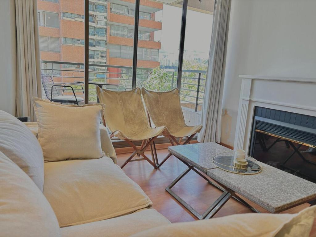 Style and Comfort in Las Condes - 5