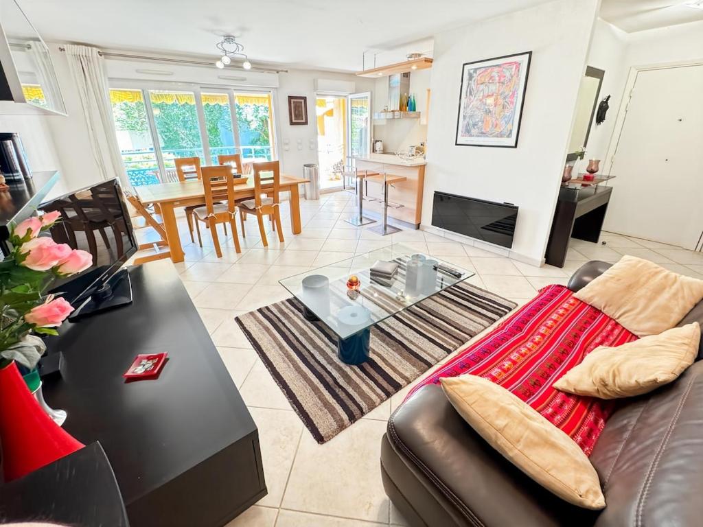 Magic Pool View, Rickeys, Roquebrune-Cap-Martin