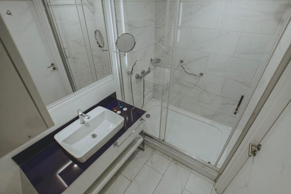 room number 1838, Batumi