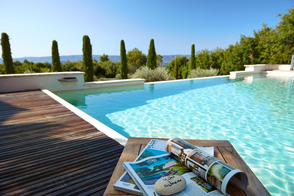 Le Jas de Joucas Hotel-Restaurant — Hotel in Joucas