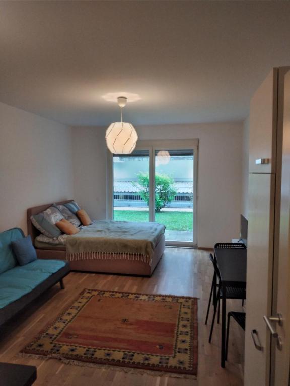 BLR Apart, Štýrský Hradec