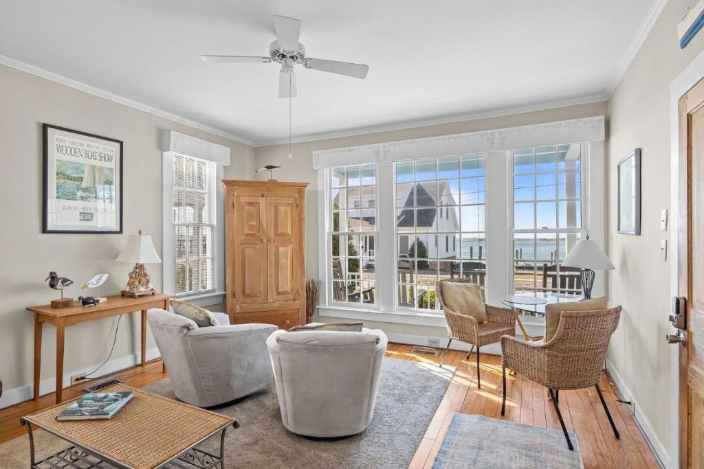 Condo on Front condo, Beaufort