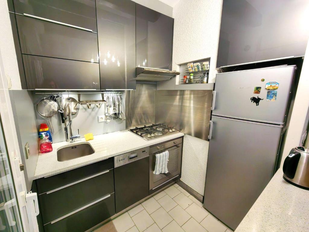 Villa mitoyenne climatisée T3 avec piscine et parking pour 6 - FR-1-607-217 - 4