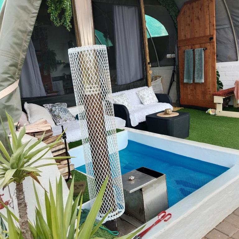 The Jolly Joint Clarens, Clarens