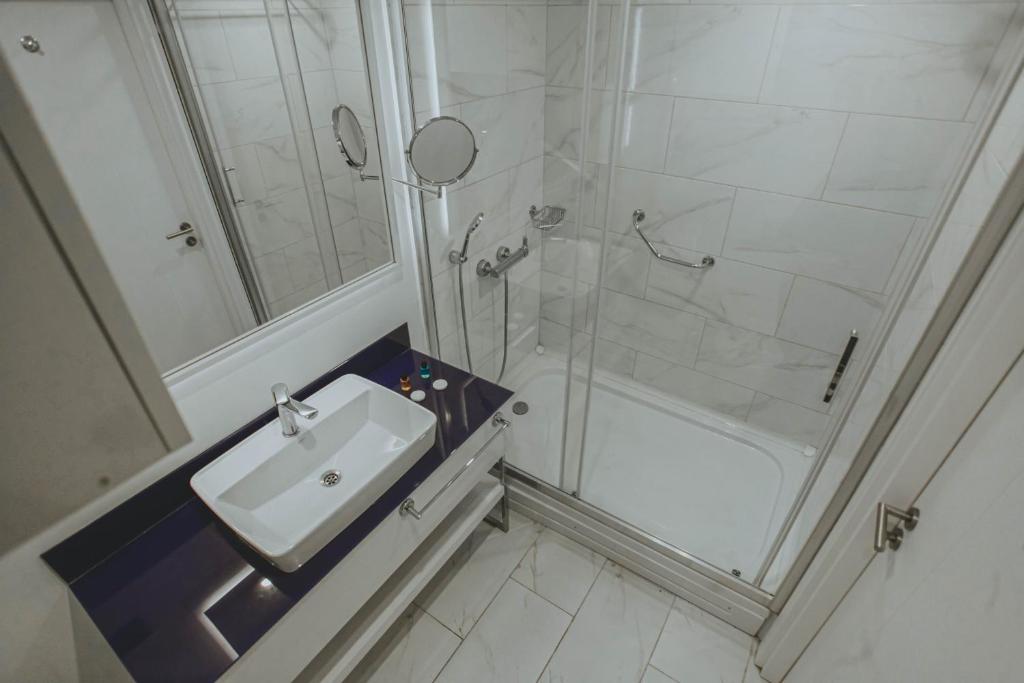 room number 1850, Batumi