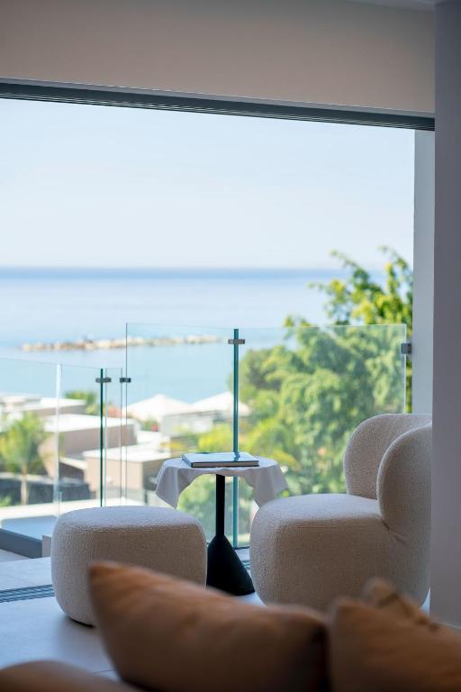 Deluxe Seafront - 2 Bed, Lemesos