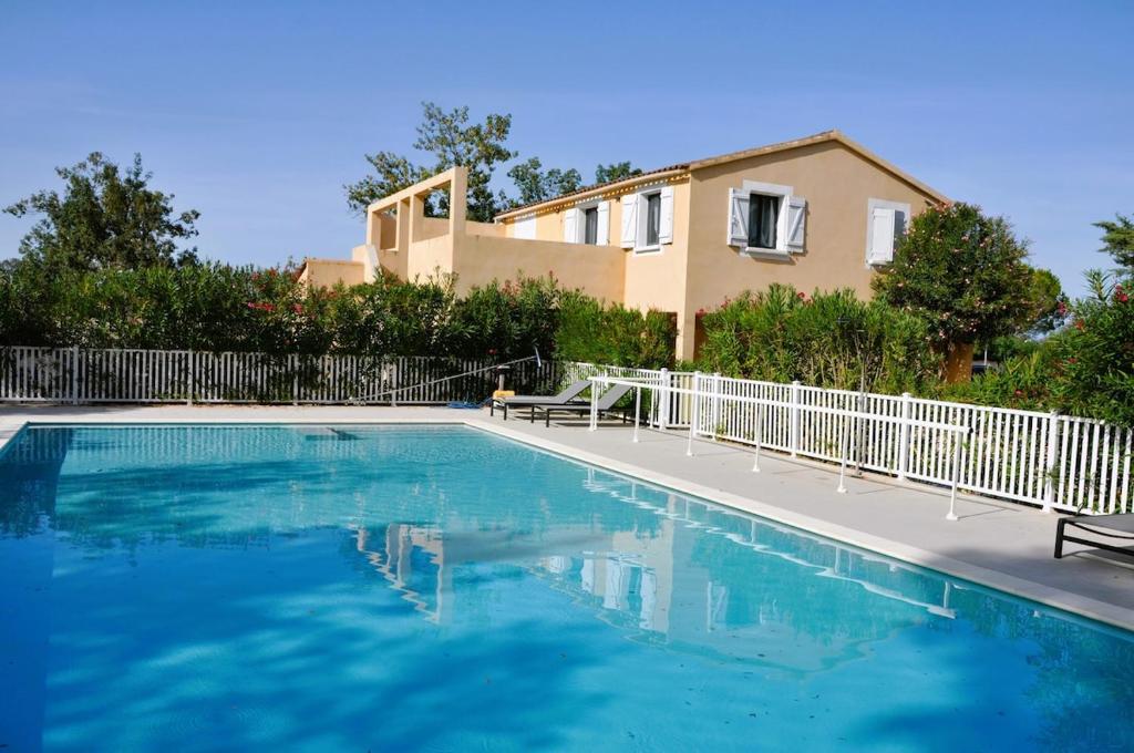 Maisonnette au calme dans résidence avec piscine - 1