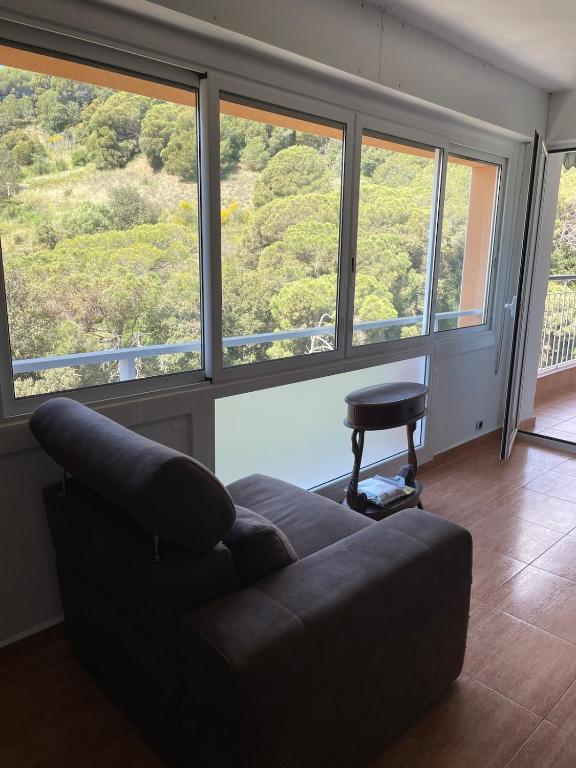 Flat with birdsongs & character!, Calella