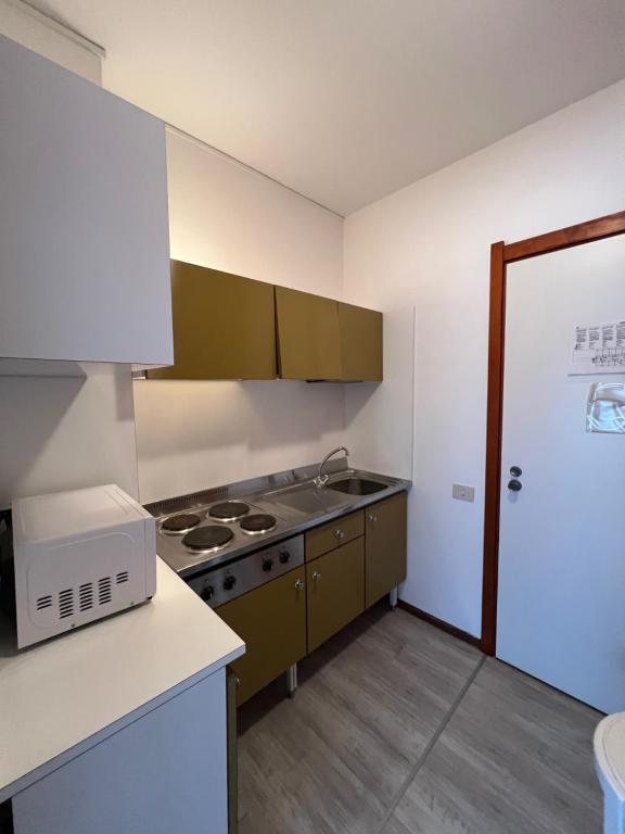 Euro Residence - 5