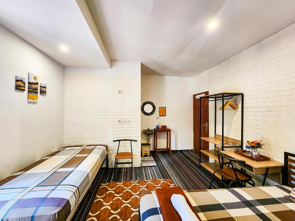 Back To Bajo Hostel Labuan Bajo, Labuan Bajo