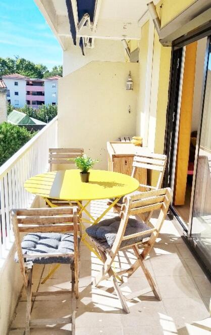 Gd Appartement climatisé, 5 personnes, 15 min a pied de la place de la Comédie, 15 min en voiture des plages - 2