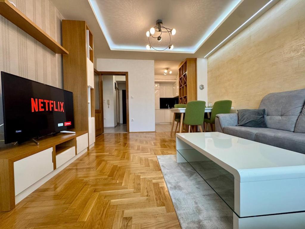 Modern & Elegant apartment with free parking, Sarajevo