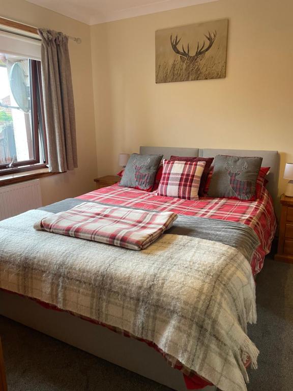 Riverside Retreat, Caol