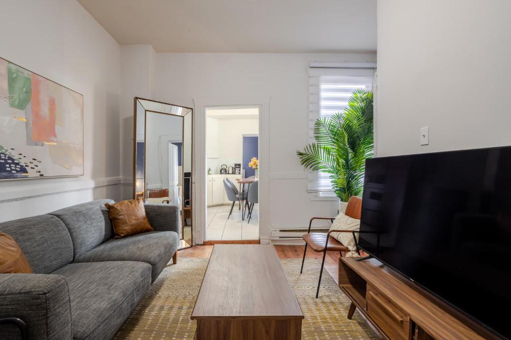 Ideal 4BR Property in Downtown Montreal, Montréal