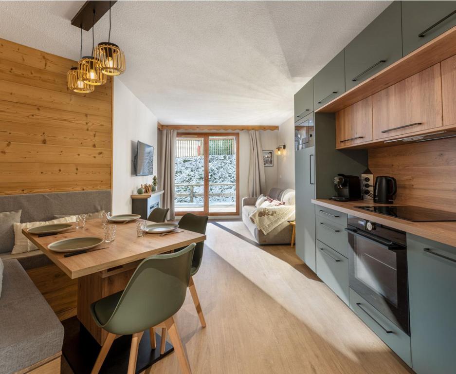 Appartement 6pers dont 4 adultes max aux Orres 1800 - 1