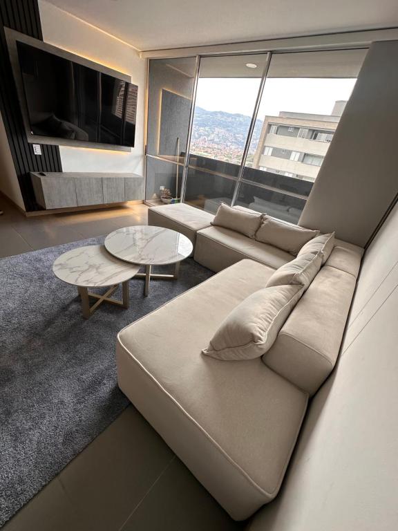 Lujoso apartamento, 3 habitaciones, mejor ubicación - 3
