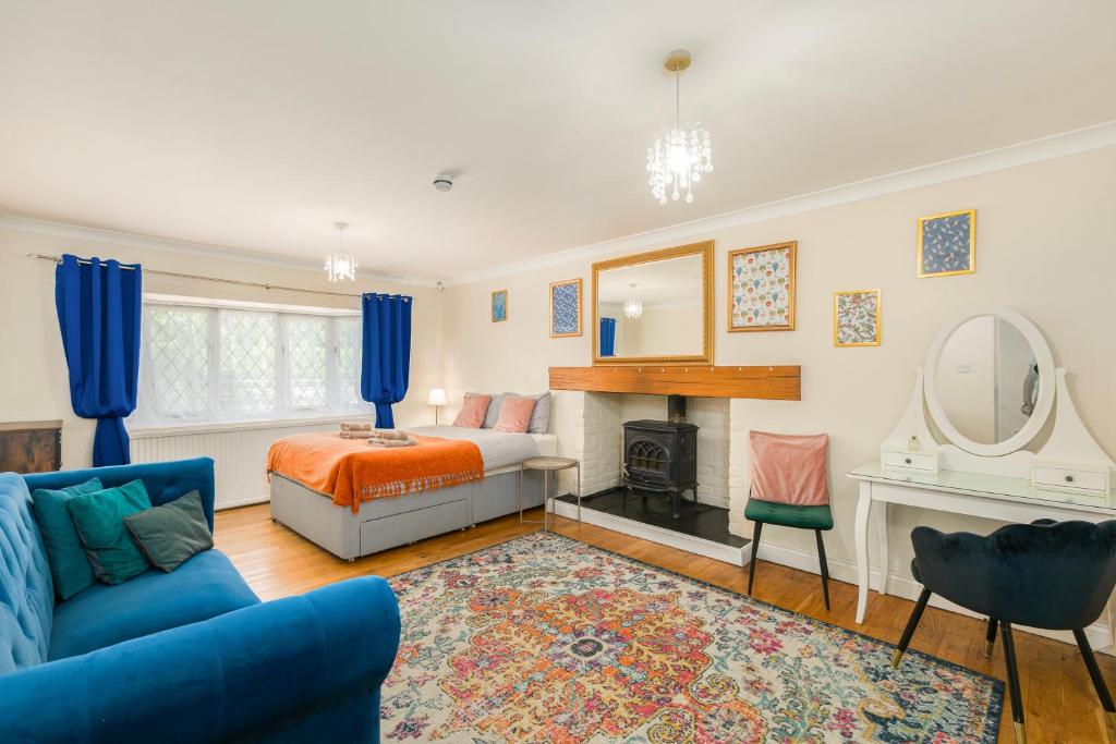 Down Place Lodge, Windsor photo 2