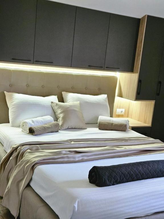 V&L Apartman, Kravlja