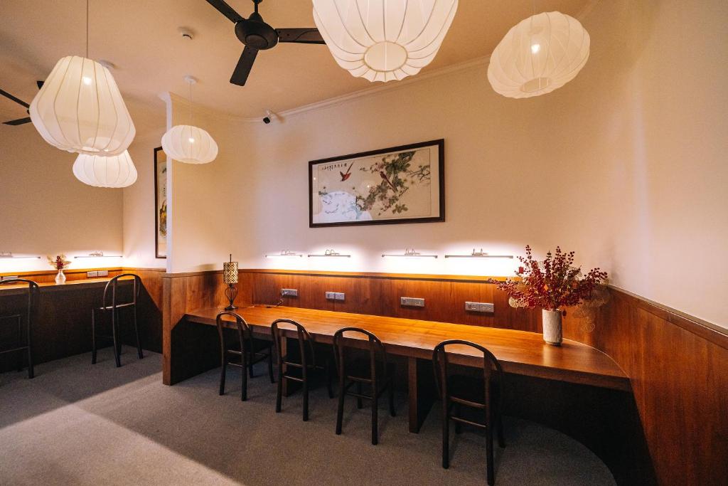 Business center, O'nya Phuket Hotel in Phuket