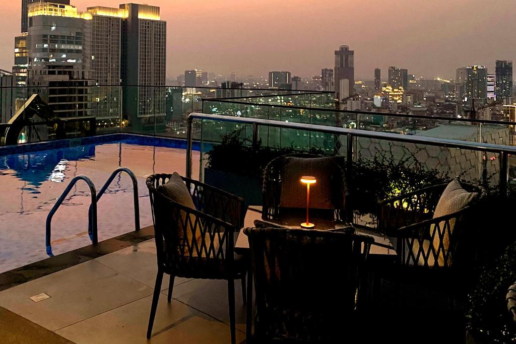 Exterior view, Luxcity Hotel & Apartment in Phnom Penh