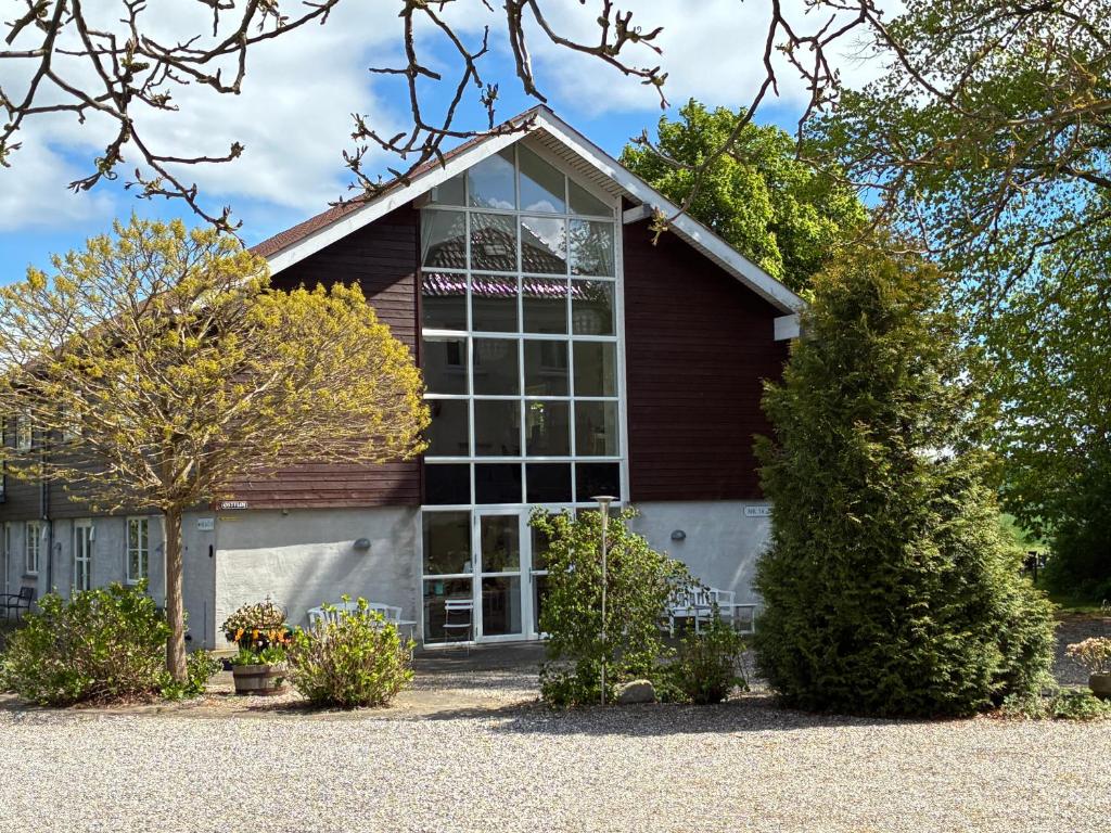 Exterior view, Tiendegaarden Møns Klint in Borre