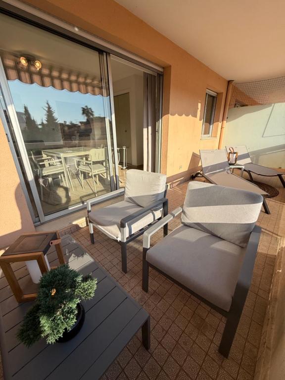 Nouveau ! à 200m des plages grand studio baigné de lumière, très grande terrasse tout confort - 5