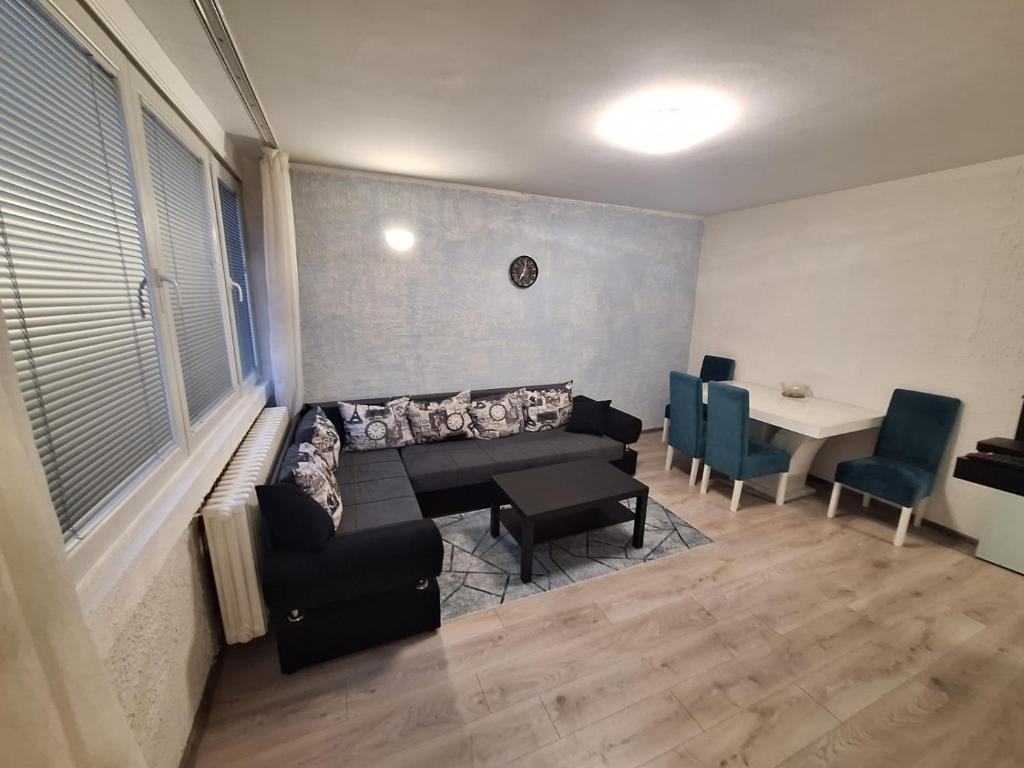 Stan na dan Banovo brdo - 2