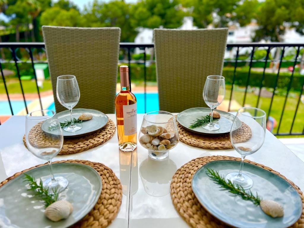 Nature & Sea Escape - Pools, Beach & Sunshine!, Sitio de Calahonda